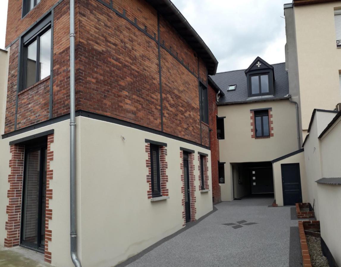 Montluçon Charmes En Ville Le Charme Authentique المظهر الخارجي الصورة