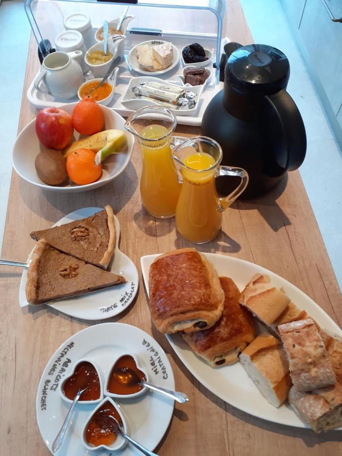 Montluçon Charmes En Ville Le Charme Authentique المظهر الخارجي الصورة